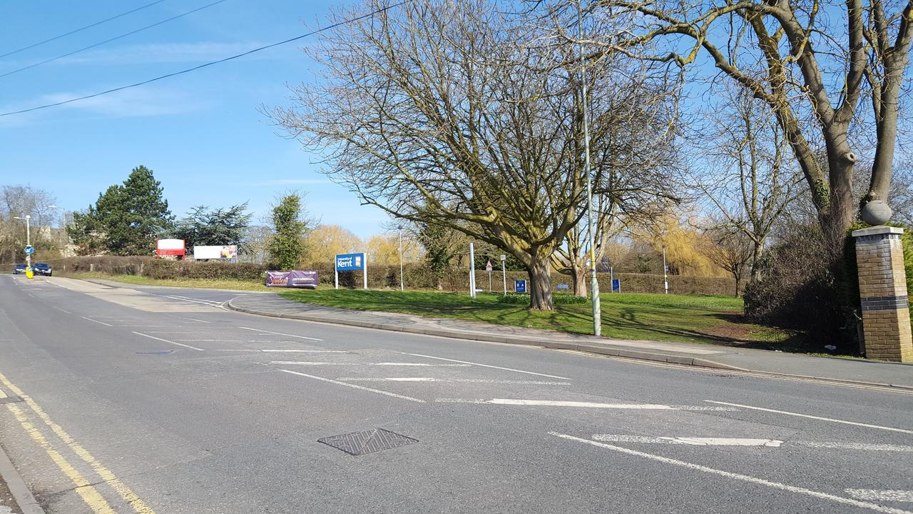 The City Of Canterbury Exterior photo